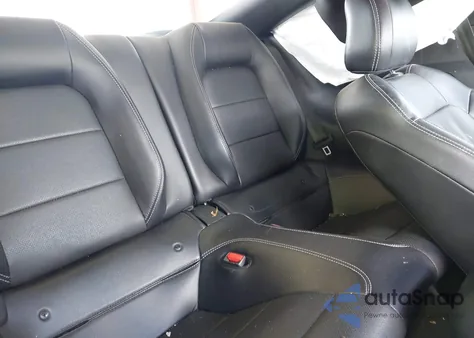 2023 Ford Mustang Ecoboost Premium Fastback z USA, uszkodzony, nr VIN 1FA6P8TH7P5108480